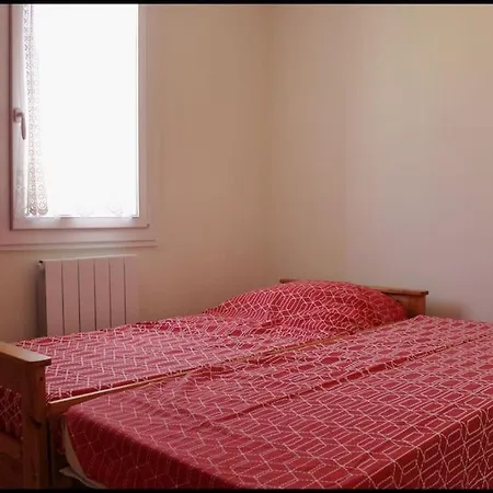 Maison Climatisee Avec Jardin Proche Holiday home