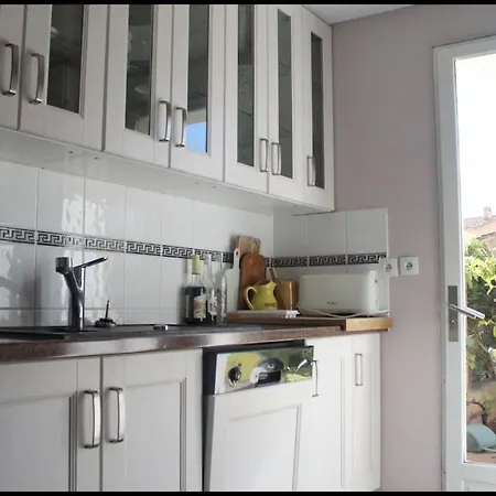Semesterbostad Maison Climatisee Avec Jardin Proche *