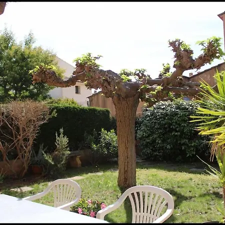 펜션 Maison Climatisee Avec Jardin Proche *